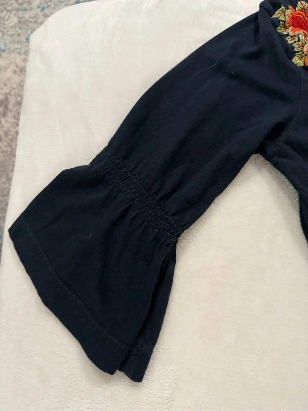Johnny Was JWLA Navy V-neck Dress with Embroidery; Bird on Back Size S E13 - Picture 5 of 10